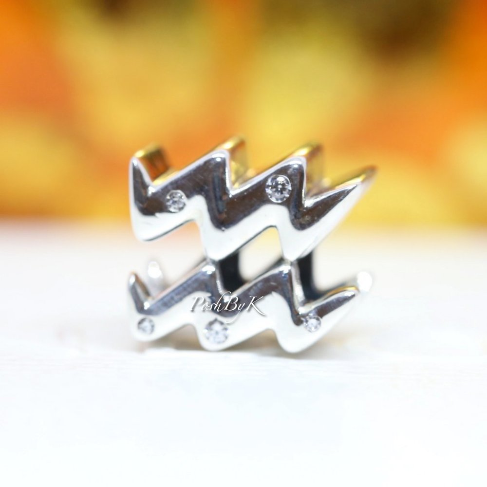 PANDORA SPARKLING AQUARIUS ZODIAC CHARM 798415C01